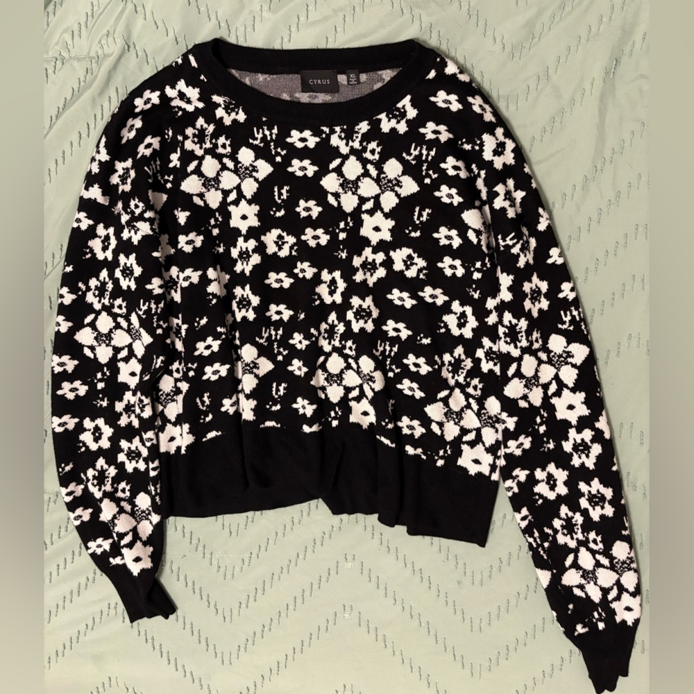 Cyrus Monochrome Floral Sweater